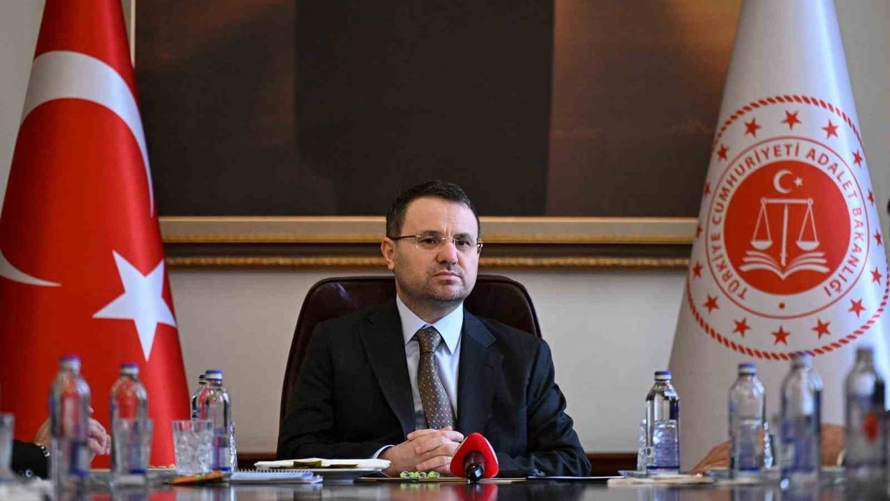 Adalet Bakanı Akın Gürlek, Nevşehirli iş insanlarıyla buluştu: Yatırım ve istihdama destek sözü