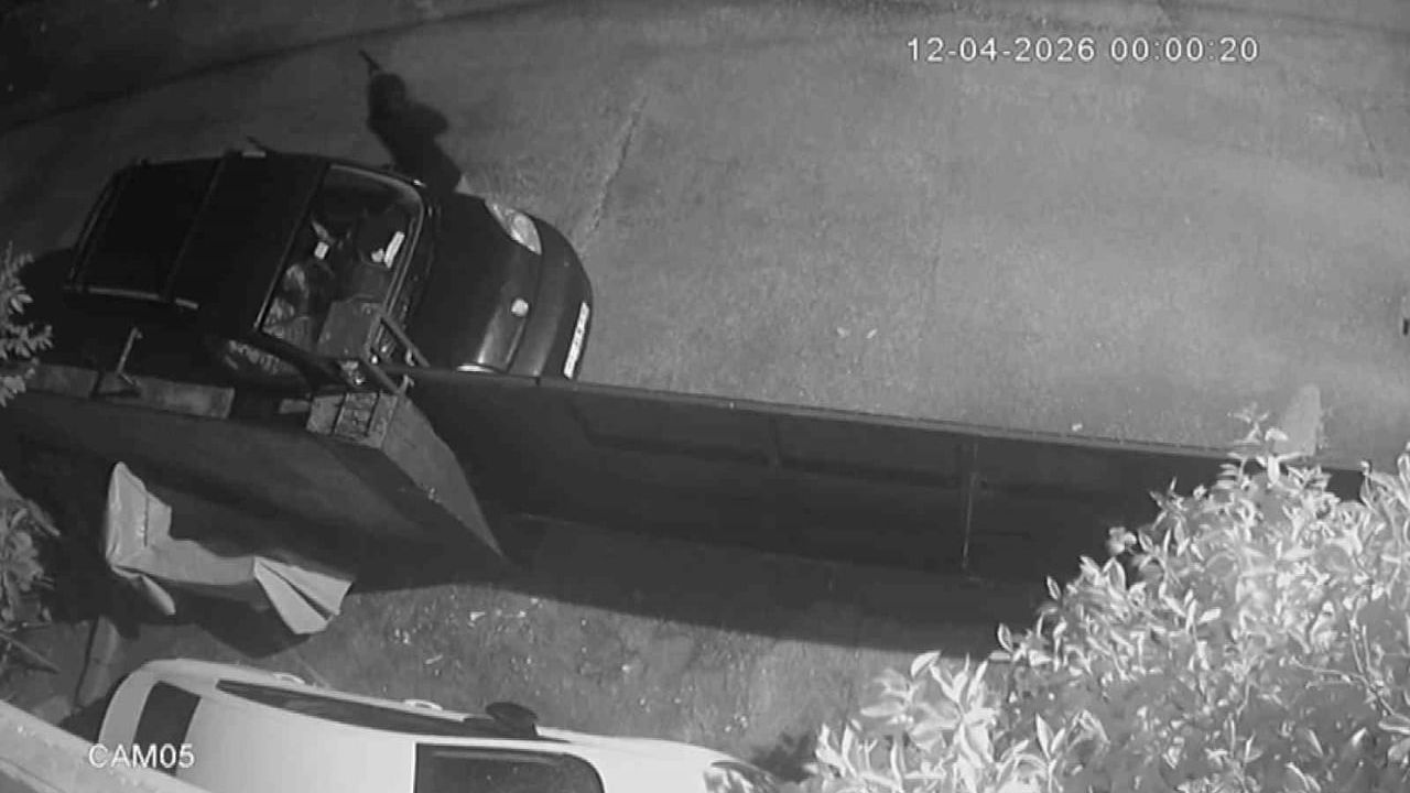 Adana'da kasklı saldırı: Onur Mahallesi'ndeki müstakil eve tüfekle ateş açıldı