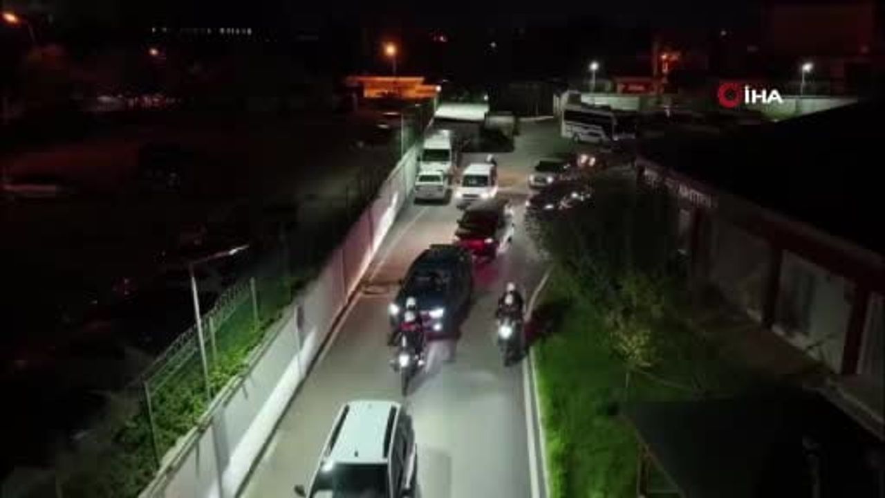 Adana merkezli 8 ilde Bayğaralar örgütüne yönelik operasyon: 287 gözaltı, çok sayıda silah ve uyuşturucu ele geçirildi