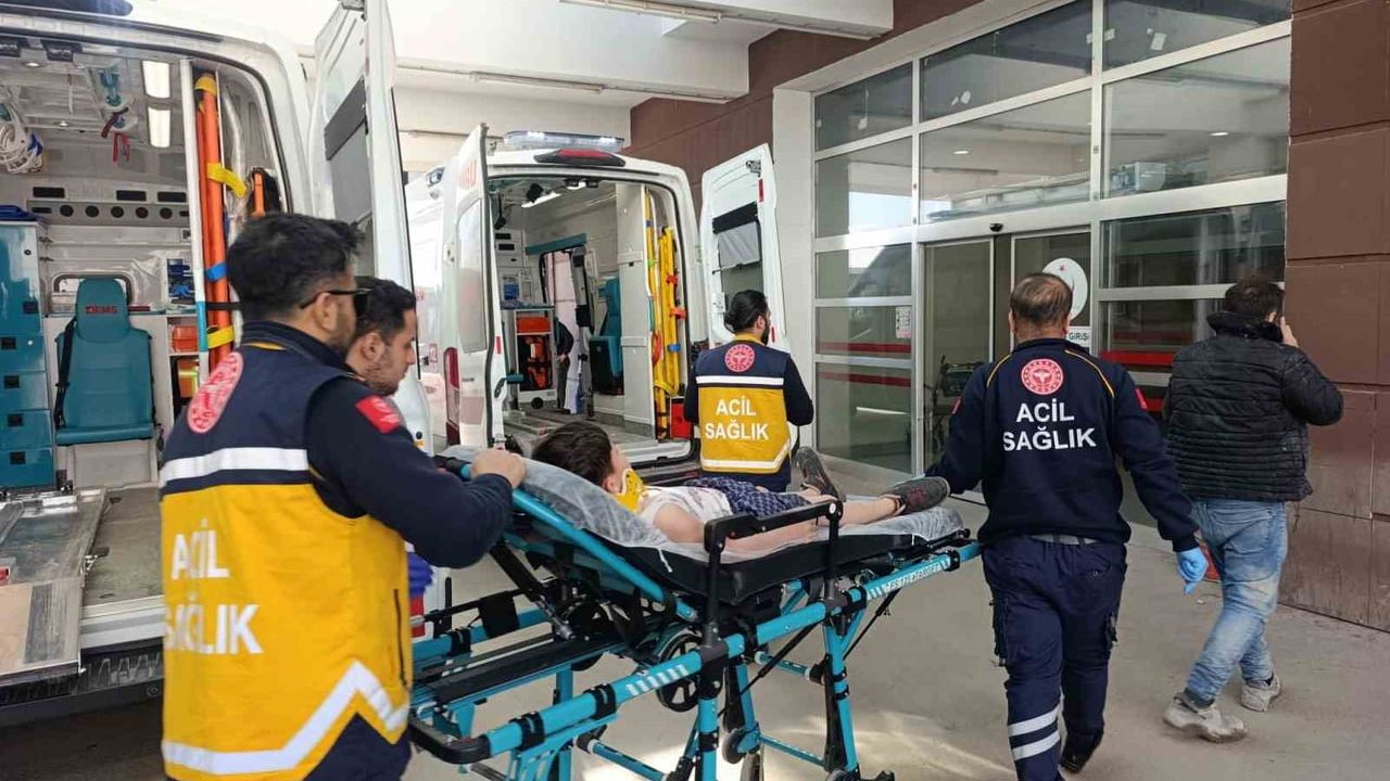 Adıyaman'da motosikletin çarptığı bisikletli yaralandı: Ahmet Masri hastaneye kaldırıldı