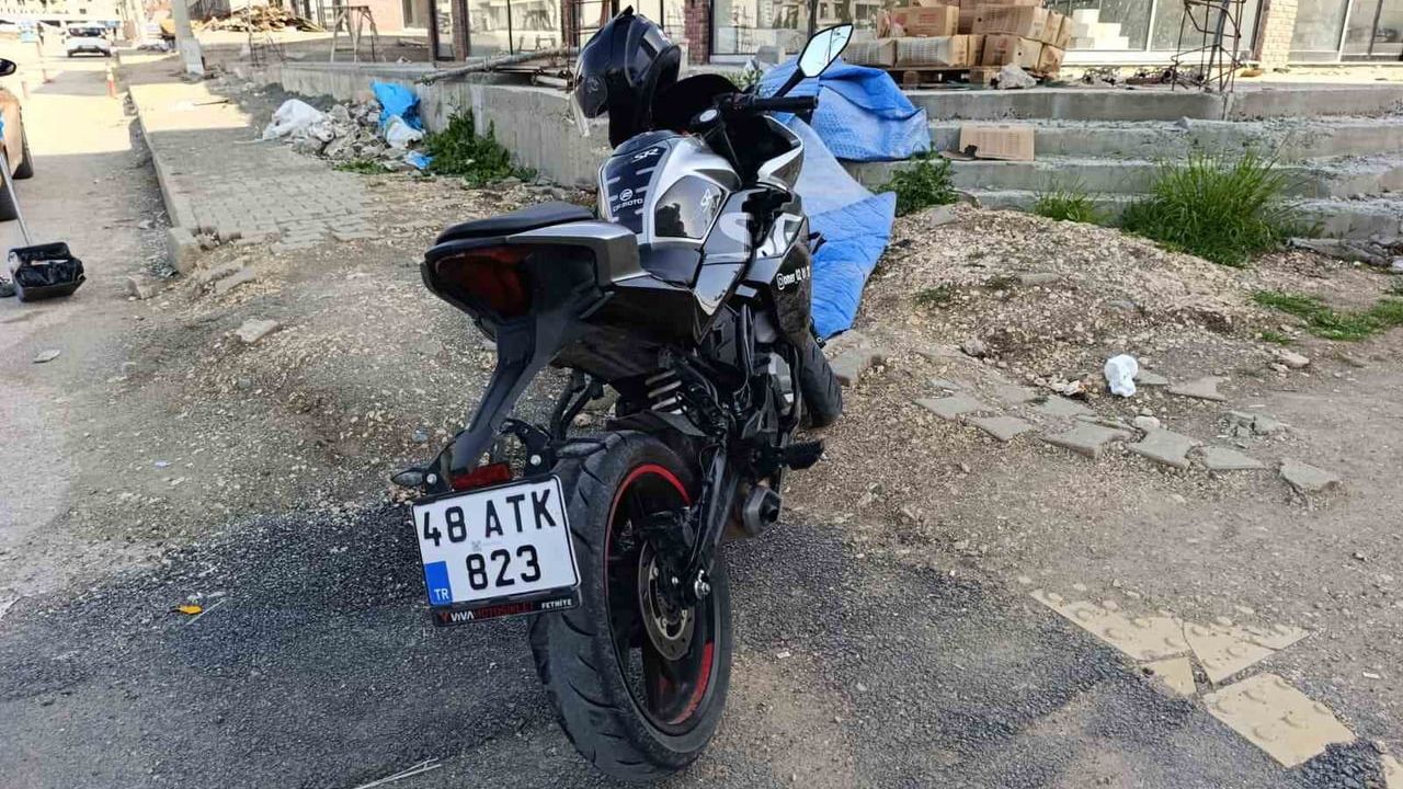 Adıyaman'da ticari taksiyle motosiklet çarpıştı: 1 yaralı