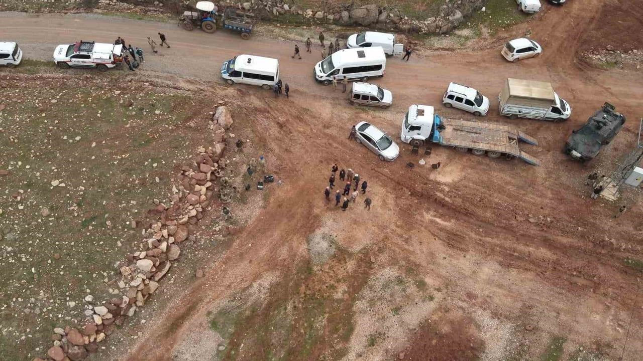 AFAD koordinasyonunda Siirt Eruh'ta kaybolan 3 yaşındaki Zikan Darga sağ salim bulundu