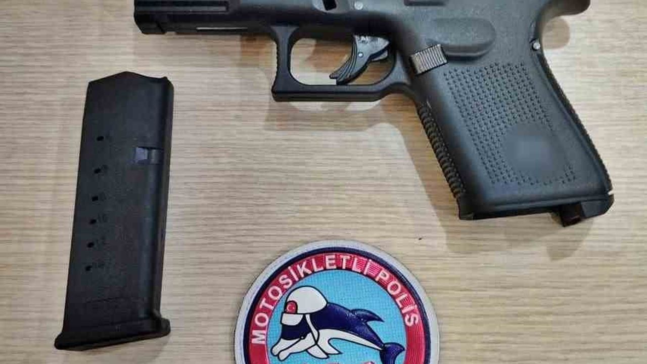 Afyonkarahisar'da polis denetimlerinde 7 bin 603 kişinin kimlik sorgusu yapıldı