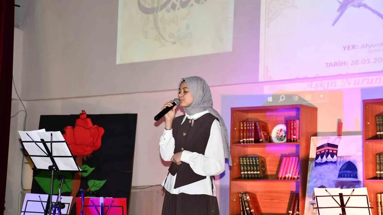 Afyonkarahisar Gençlik Merkezlerinde Şiir, İlahi ve Anma Etkinlikleri: Milli ve Manevi Vurgular