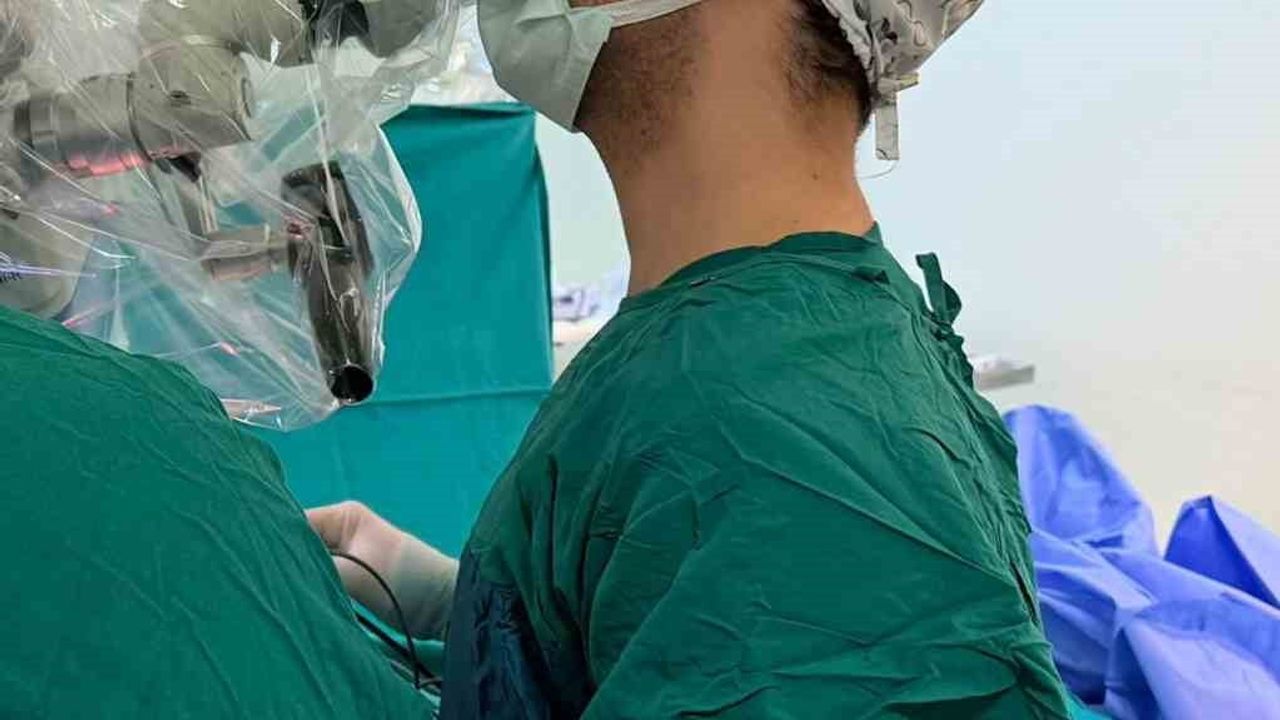 Ağrı'da Bir Haftada Üç İleri Düzey Beyin Tümörü Ameliyatı Başarıyla Gerçekleşti