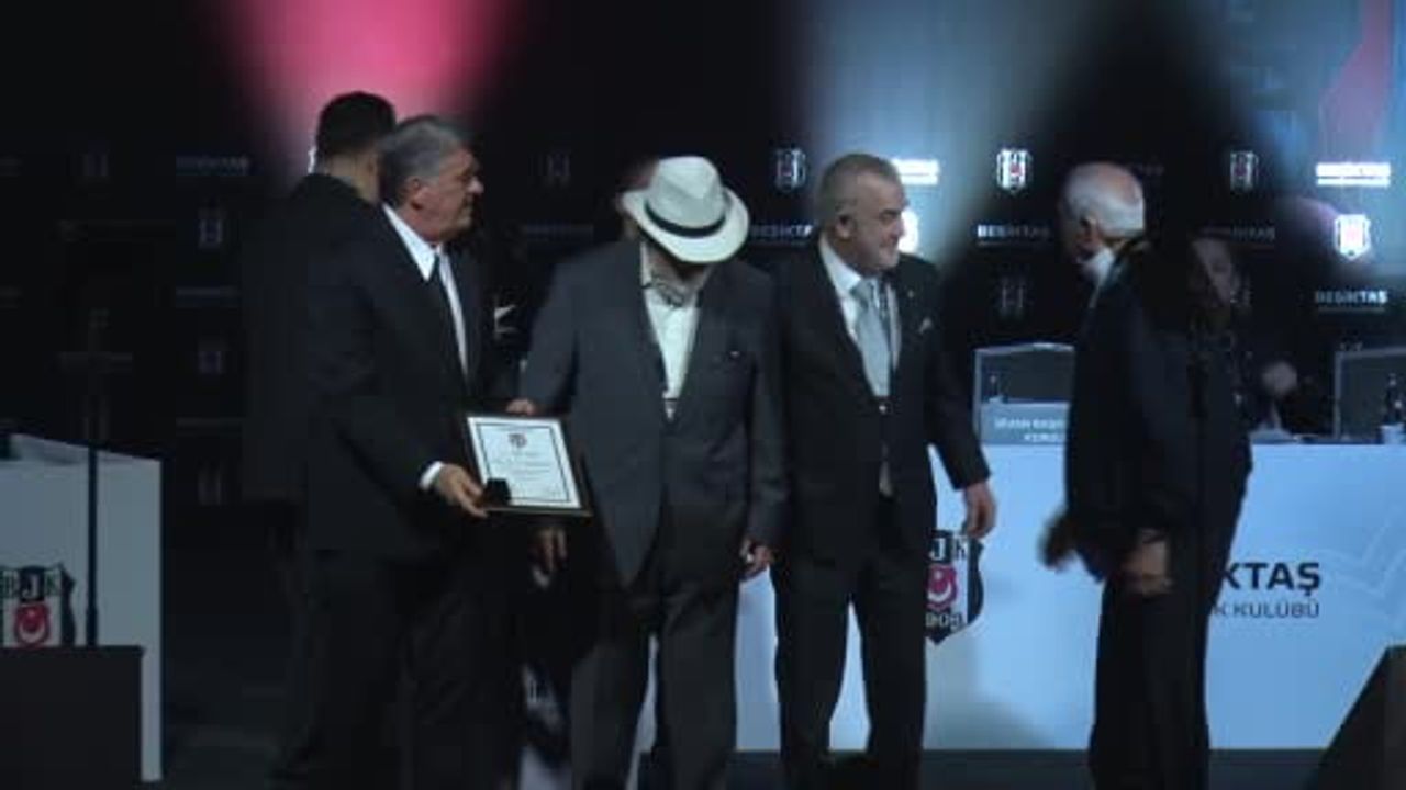 Ahmet Ürkmezgil: "Siyah-beyaz bayrağı hep birlikte daha yükseklere taşıyacağız" — Divan Kurulu'nda birlik ve müze projesi