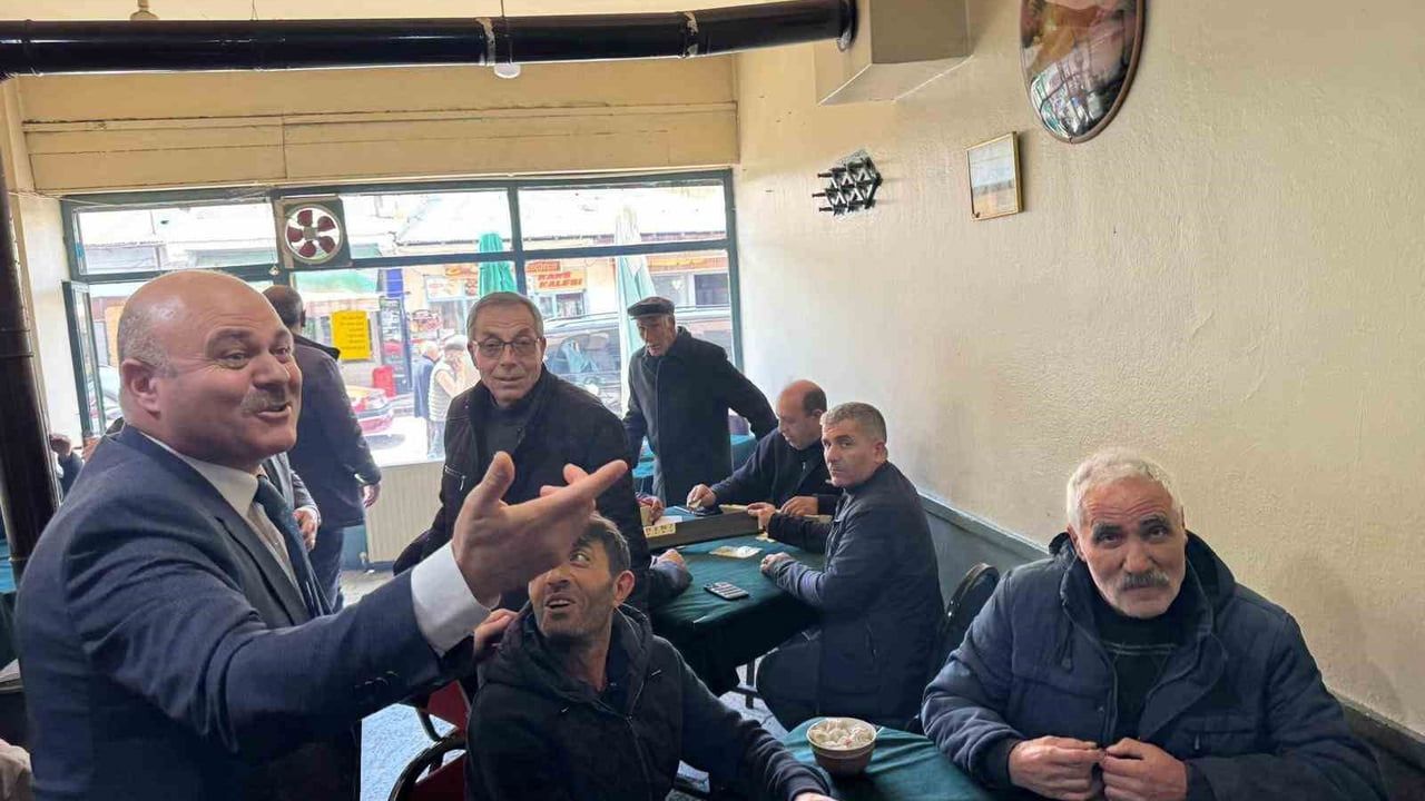 AK Parti Digor'da İlçe Danışma Meclisi Toplantısı: Muammer Sancar Teşkilat ve Esnafla Buluştu