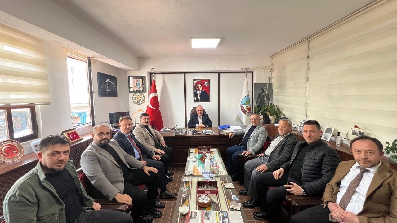 AK Parti İl Başkanı Yıldırım’dan Osmaneli Belediye Başkanı Torun’a Ziyaret: İş Birliği ve Proje Değerlendirmesi