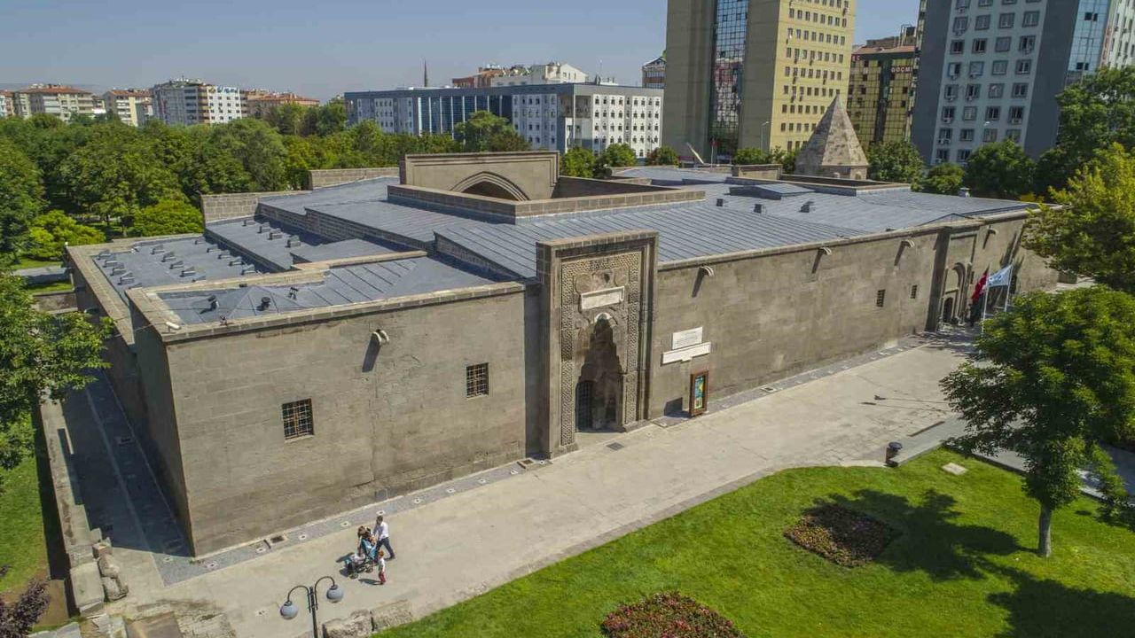 Akdeniz Heyeti Gevher Nesibe Tıp Tarihi Müzesi'nden Etkilendi