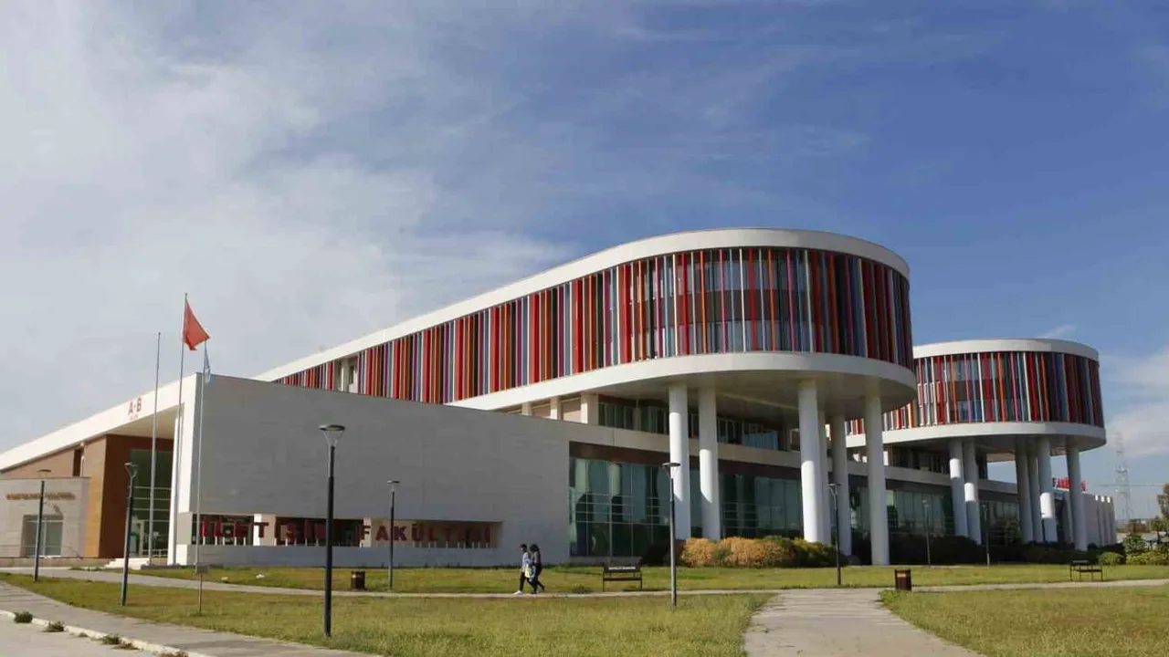 Akdeniz Üniversitesi ve TÜKD’den 'Kapsayıcı Dil Kullanımı Destekleme Projesi'