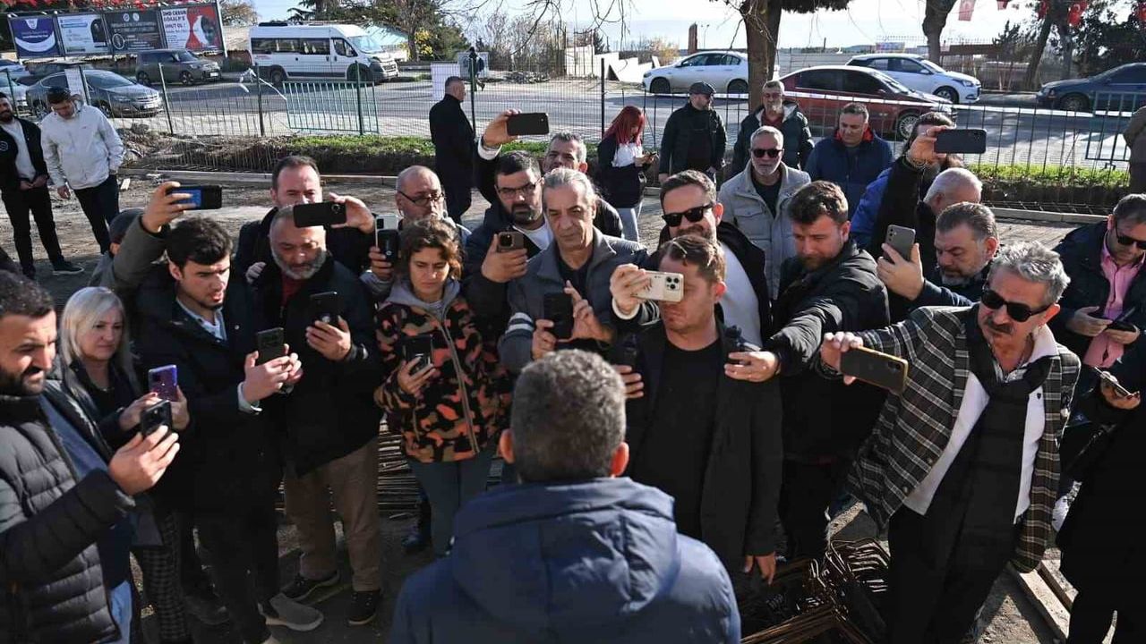 Akıllı telefonlar basın mensuplarının profesyonel fotoğraf makinelerini tercih etmelerini azaltıyor