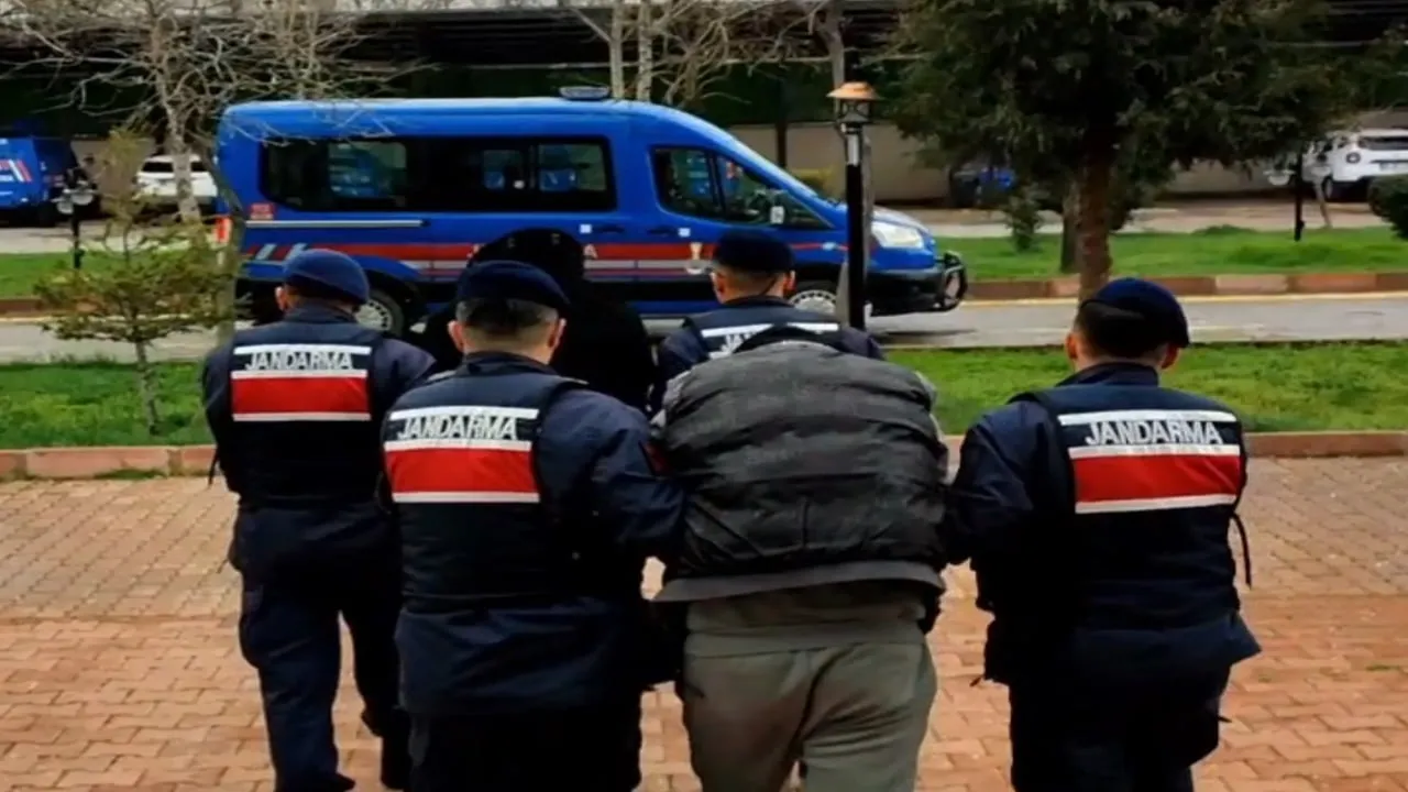 Aksaray'da jandarma uyuşturucu operasyonu: 2 kişi tutuklandı