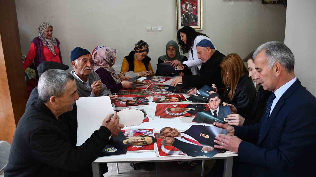 Akşehir'de şehit aileleri 3 boyutlu rölyeflerle hatıraları yaşatıyor