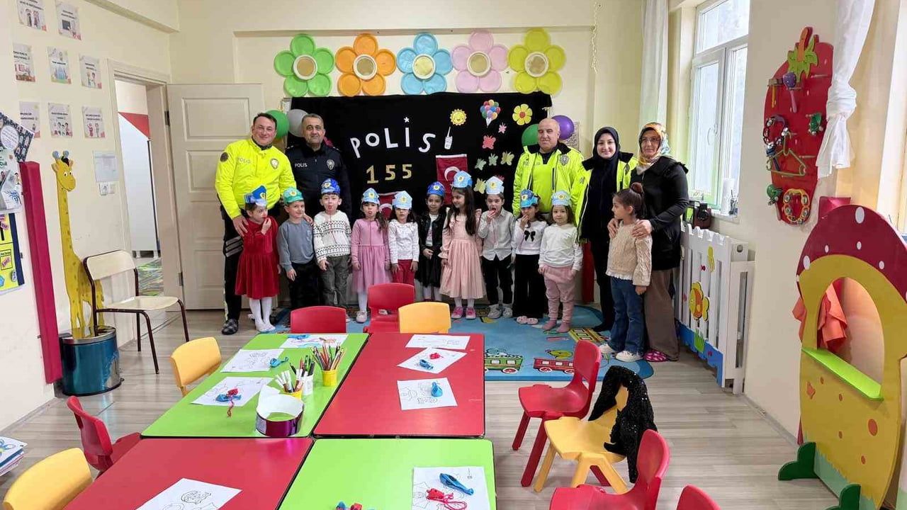 Alaca Trafik Büro Amirliği, Polis Haftası'nda Hasan Hüseyin Kaya Kur’an Kursu'nu Ziyaret Etti