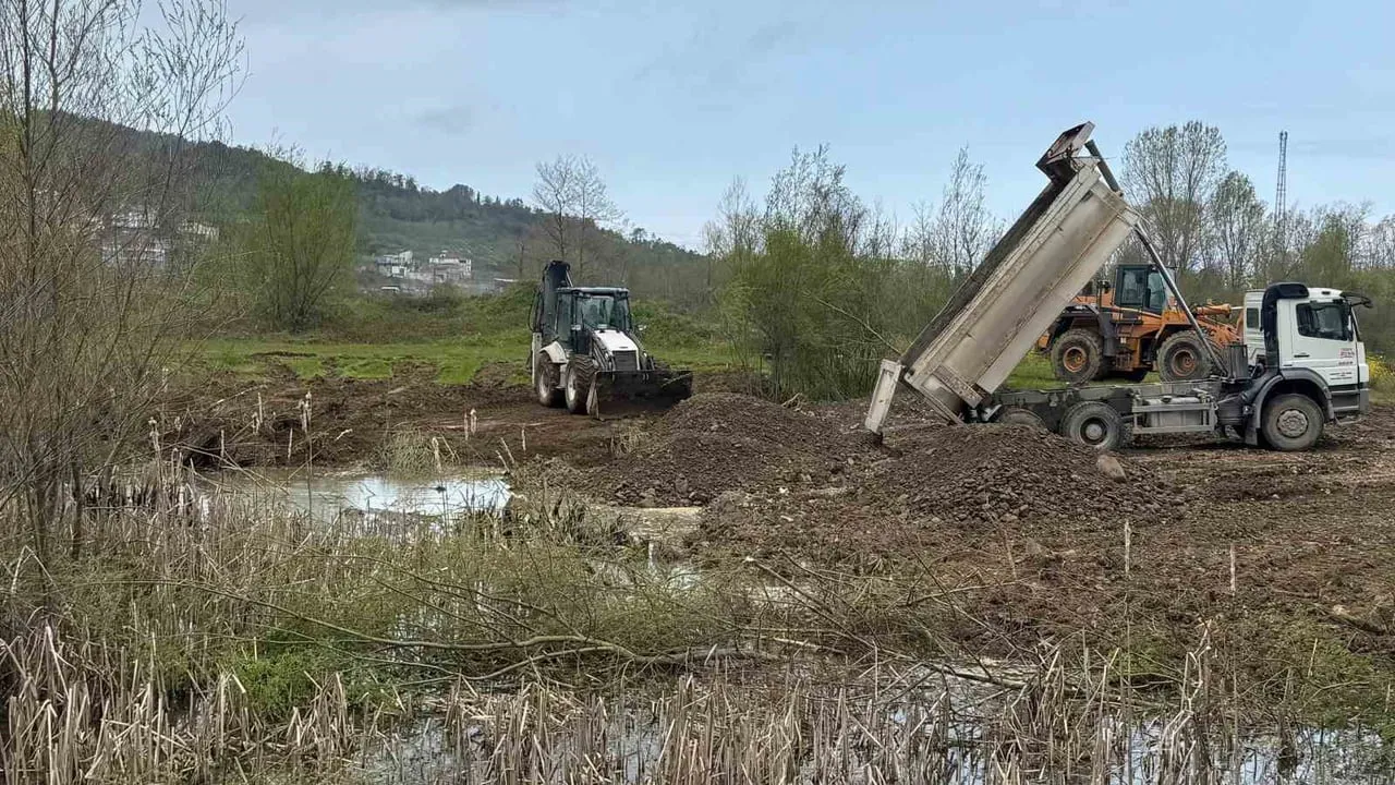 Alaplı'da tehlike oluşturan suni göletler kapatılıyor: Kaymakamlık ve belediye ortak çalışma başlattı