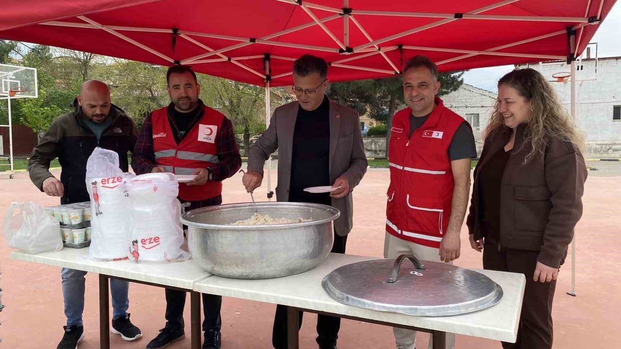 Alaşehir'de 8 Nisan Dünya Romanlar Günü: Uçurtma Şenliği ve Geleneksel Oyunlar