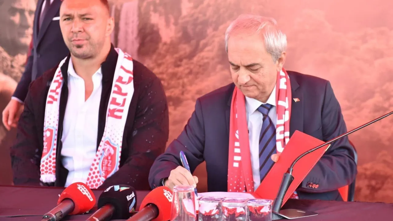 Ali Gürbüz, Kepez adına er meydanına çıkmak için resmi imzayı attı