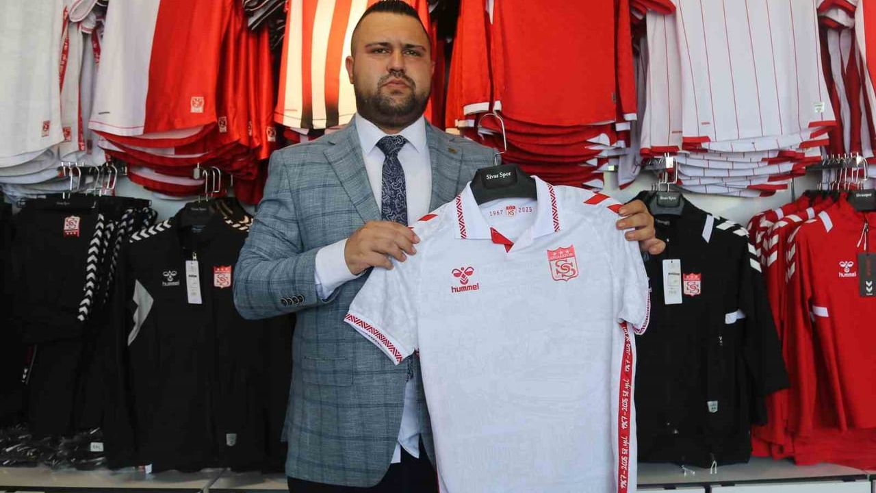 Alper Çaça'dan Sivasspor'a bin biletlik destek