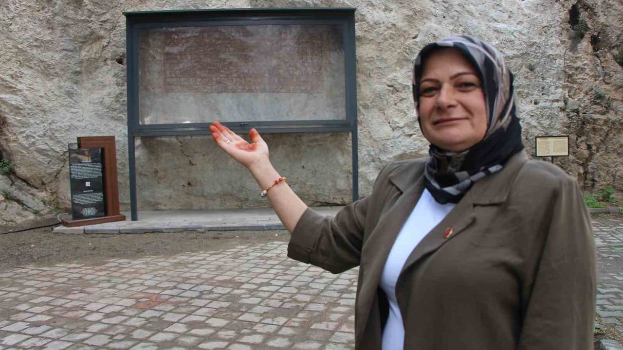 Amasya'daki 1418 tarihli kaya kitabe restore edildi; ana kayaya işlenmiş tek vakfiye örneği olduğu belirlendi
