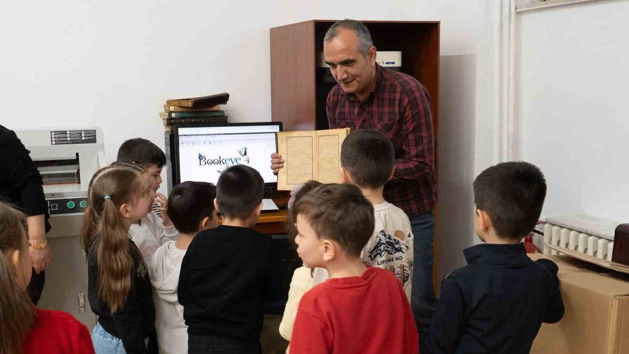 Anadolu Üniversitesi'nde Minik Öğrenciler 62. Kütüphane Haftası'nda Kütüphane ile Tanıştı