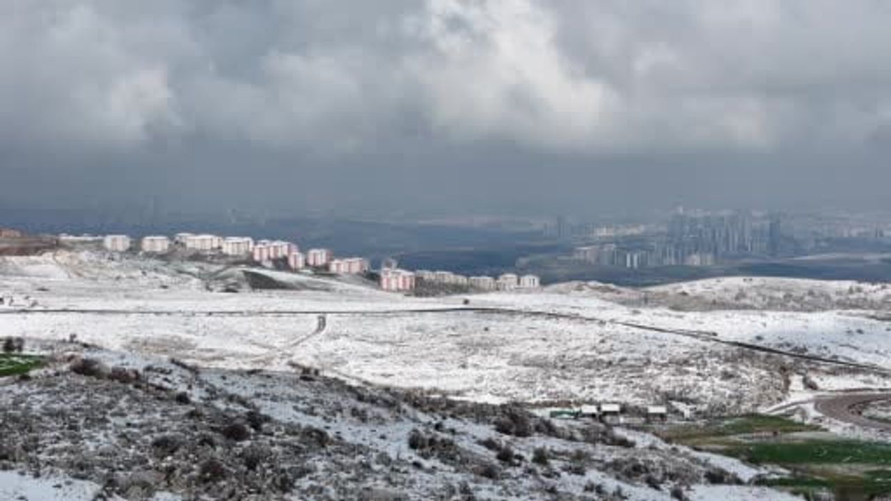 Ankara'da nisan ortasında kar: Yüksek kesimler dronla görüntülendi