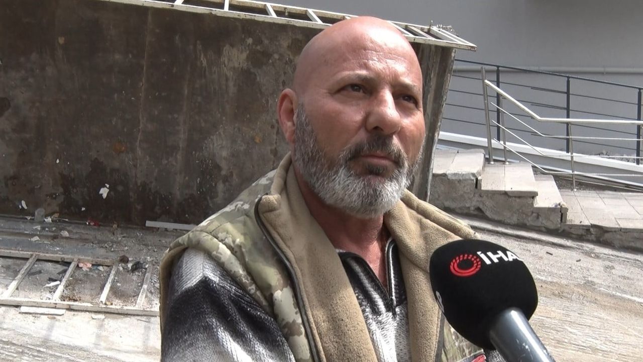 Ankara'da sürücü, yokuşta durduğu kamyonunu arkadaki araçlara çarpmamak için bilerek devirdiğini söyledi