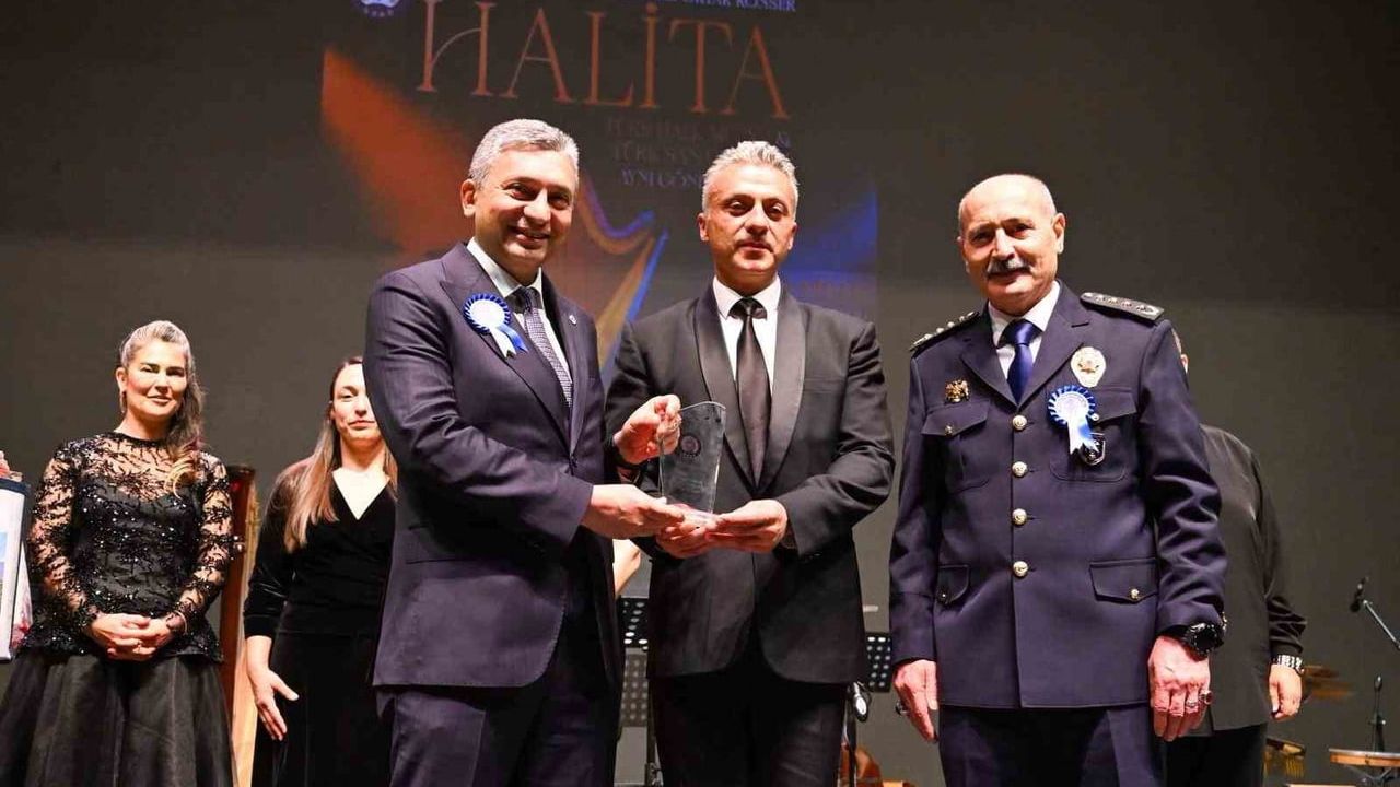 Antalya'da 10 Nisan Polis Günü: Vali Hulusi Şahin, 'Polis teşkilatımız istikbale olan güvenimizdir'