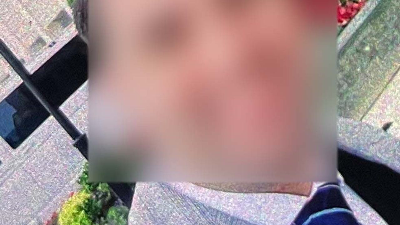 Antalya'da eşini sokakta sopayla darbetmekle suçlanan sanığa 19 yıl hapis