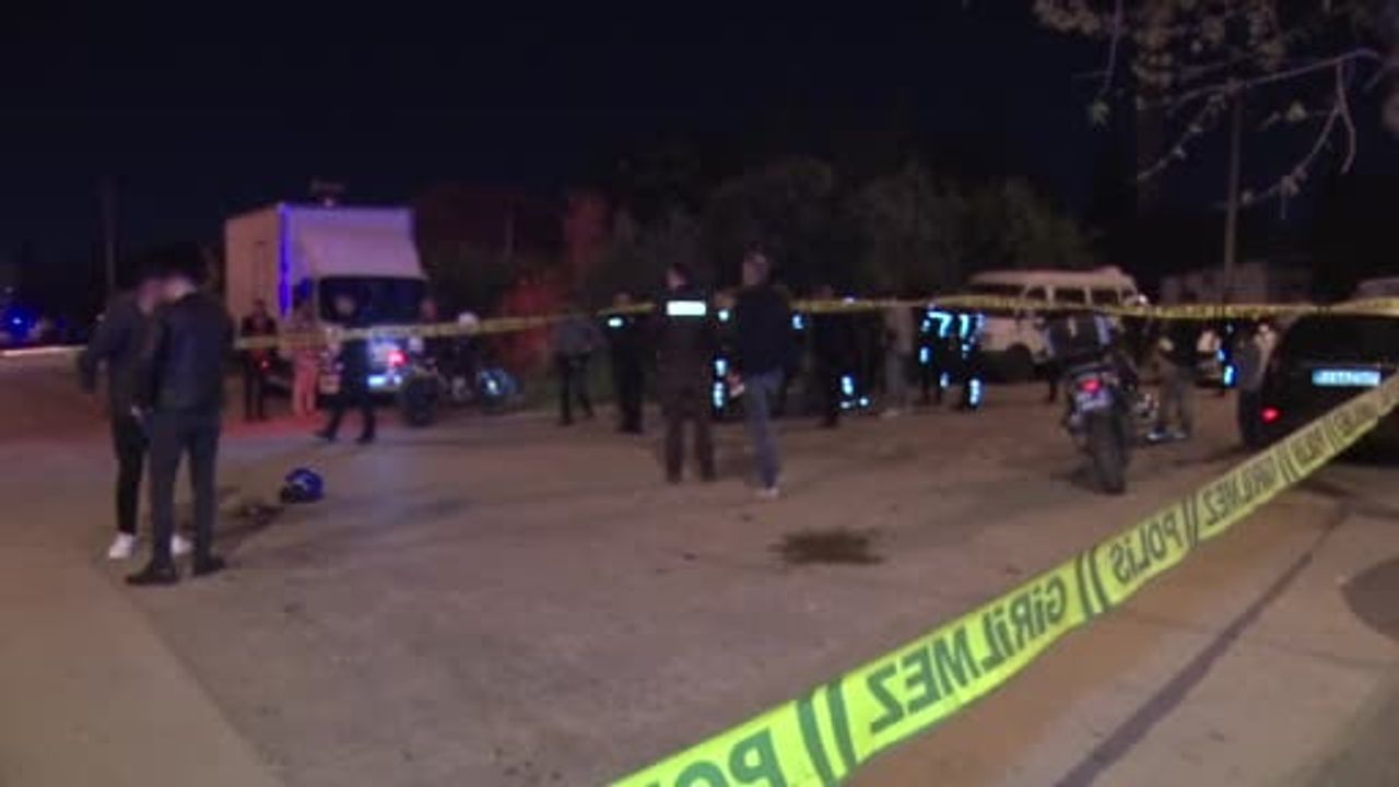 Antalya Kepez'de 'tara' ile saldırı: 1 kişi başından yaralandı, 3 şüpheli aranıyor