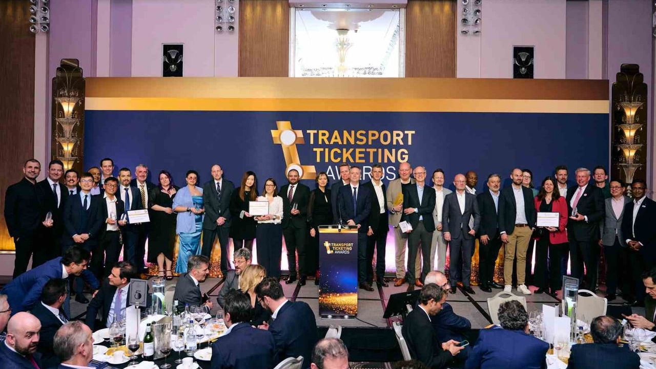 Antalyakart, Londra'da 'Mobil Engelli Bildirimi' ile En İyi Eşitlik ve Kapsayıcılık Ödülünü Kazandı