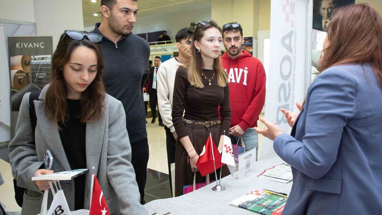 AOSB, DABKAF’26’da Çukurova Üniversitesi öğrencileriyle buluştu