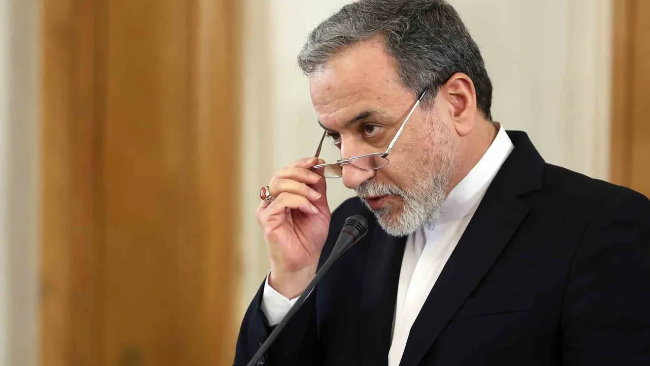 Arakçi: ABD ya ateşkes sağlayacak ya da İsrail üzerinden savaş devam edecek