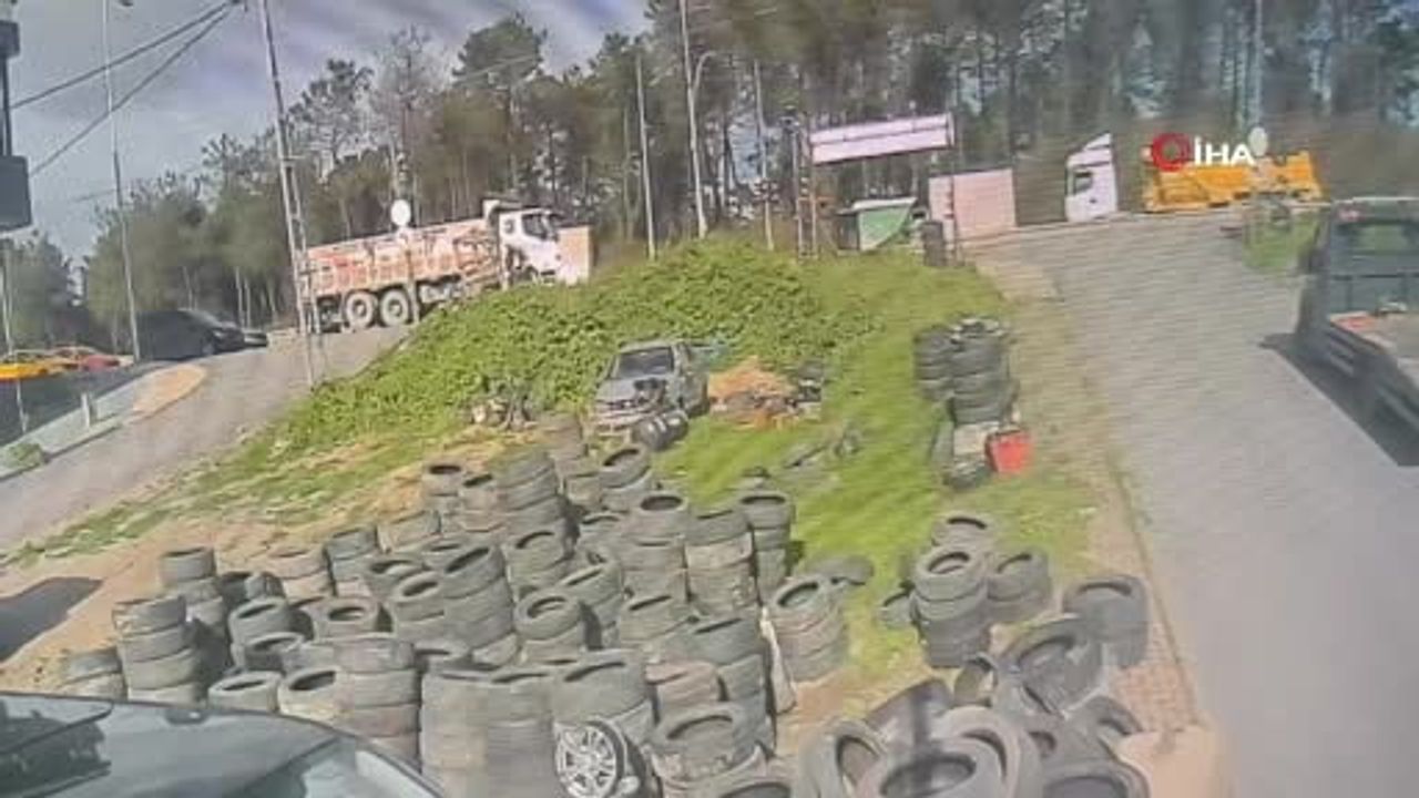 Arnavutköy'de tırın çarptığı kadın yaşamını yitirdi