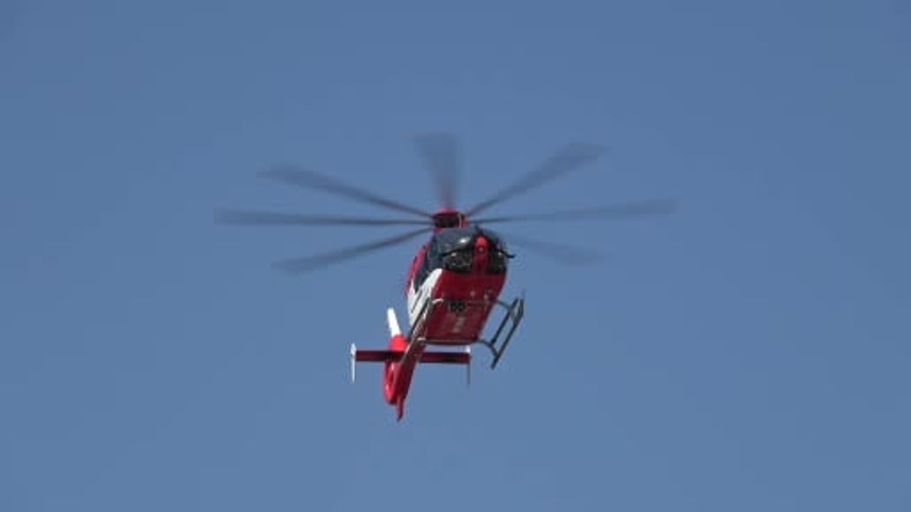 Asarcık'ta kalp krizi geçiren 52 yaşındaki hasta ambulans helikopterle Samsun Şehir Hastanesi'ne sevk edildi