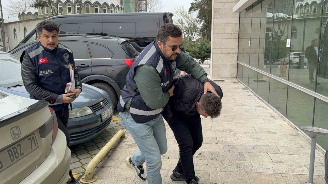 Atakum'da 'Bakar mısın' diyerek altın zinciri çalınması: Şüpheli tutuklandı