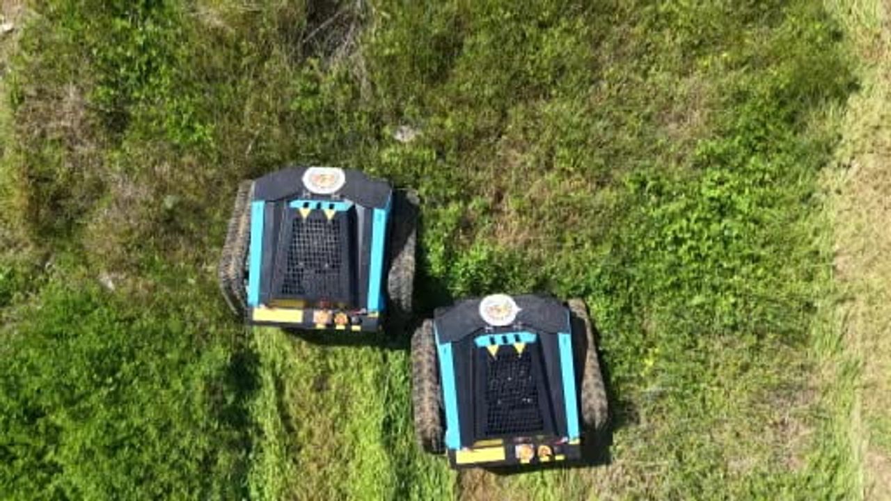 Atakum'da çim biçme robotları hizmete girdi: 2 robot, 6 kişilik iş gücü eşdeğeri