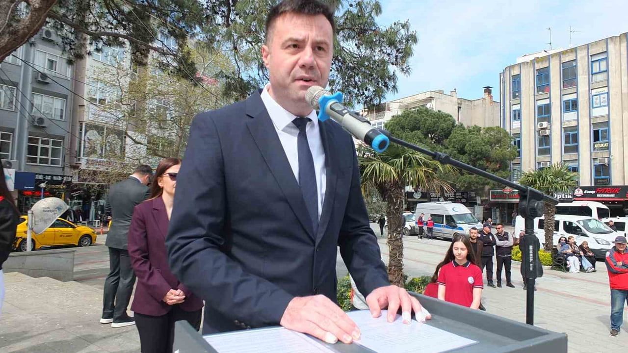 Atatürk'ün Burhaniye'ye Gelişinin 92. Yıldönümü Törenlerle Kutlandı