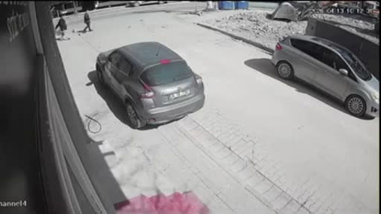 Avcılar'da park halindeki araçlara zarar veren şüpheli tutuklandı