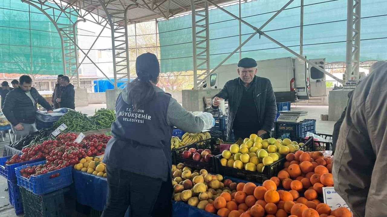 Aydın Büyükşehir Belediyesi'nden Efeler, Söke, Çine ve Yenipazar'da sıcak çorba ikramı