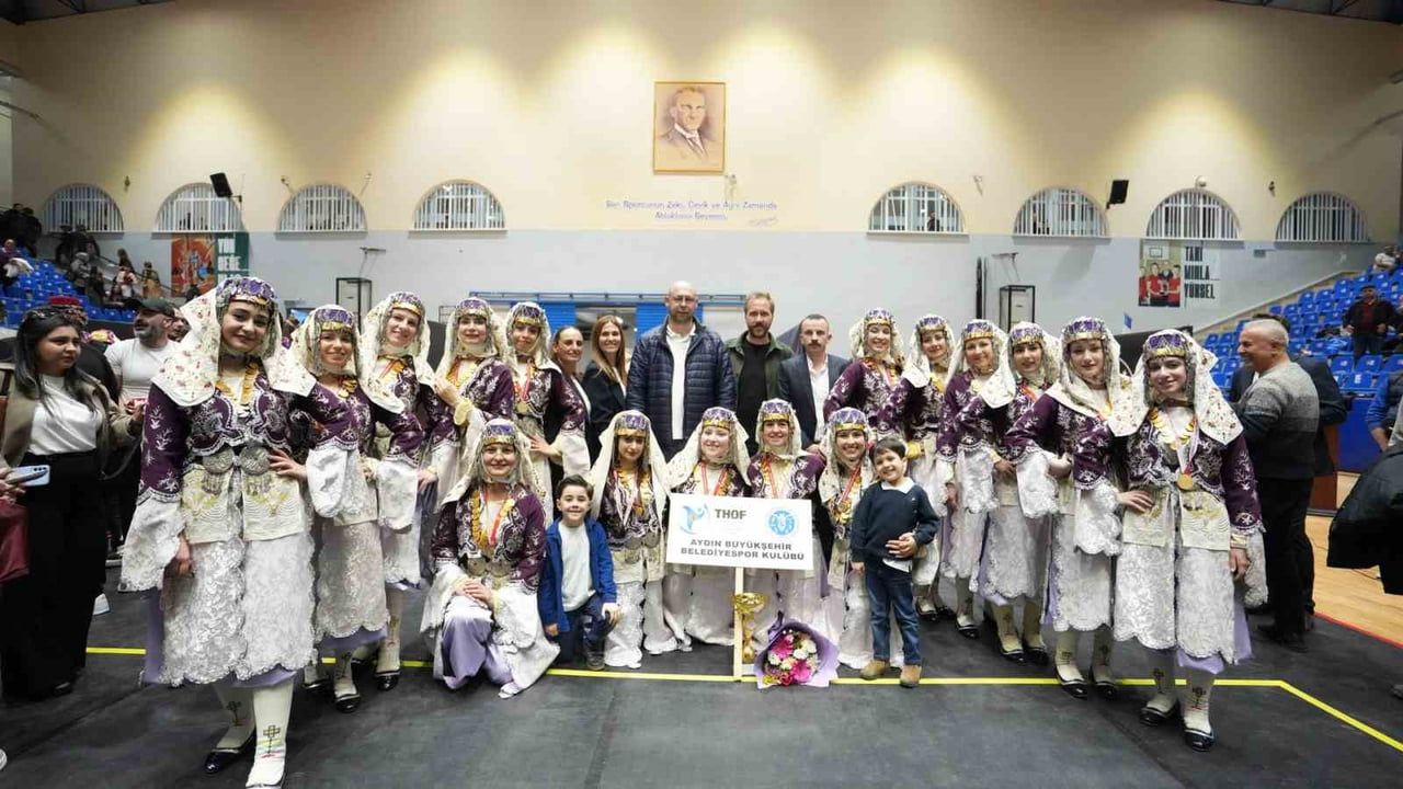 Aydın Büyükşehir Belediyespor Halk Oyunları Ekibi Aydın Yarışmasında Birinci Oldu