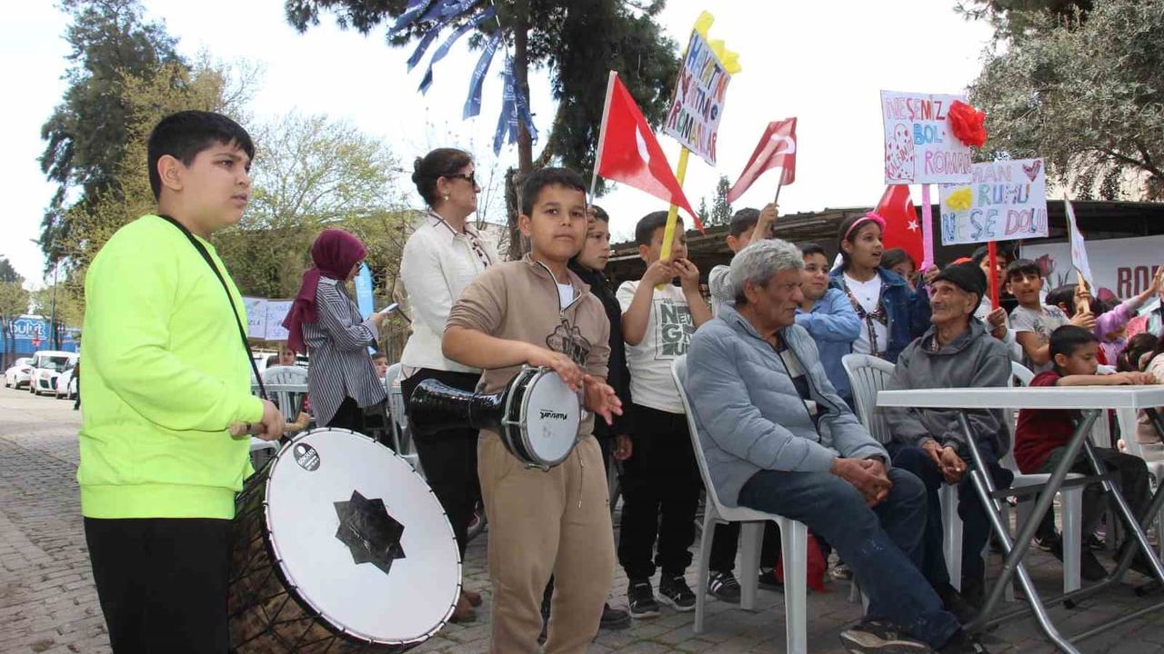 Aydın'da 8 Nisan Dünya Romanlar Günü coşkuyla kutlandı