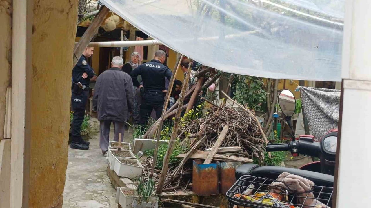 Aydın'da bahçede düşen 80 yaşındaki kadın ADÜ Hastanesi'ne kaldırıldı