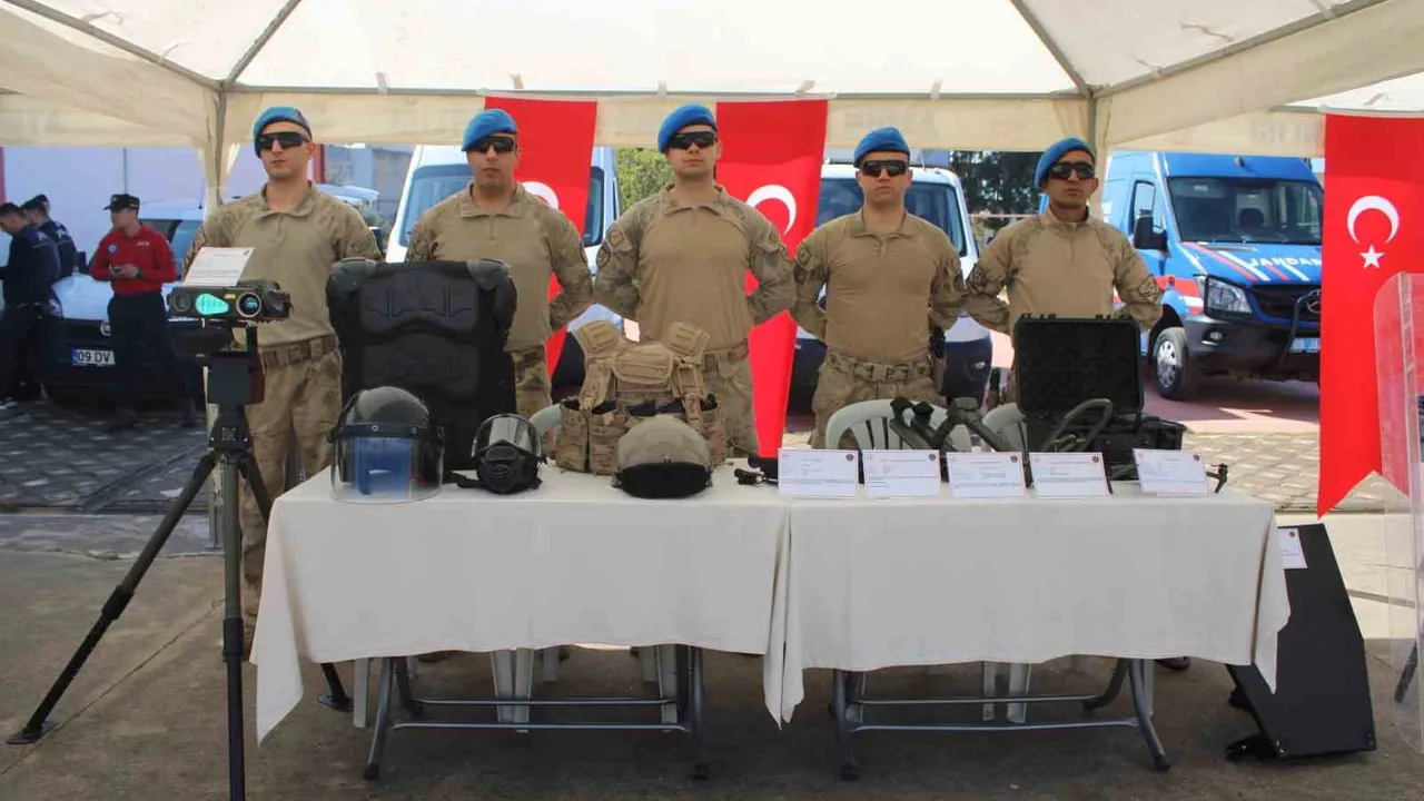 Aydın'da lise öğrencilerine jandarma okulları ve MSÜ tanıtımı