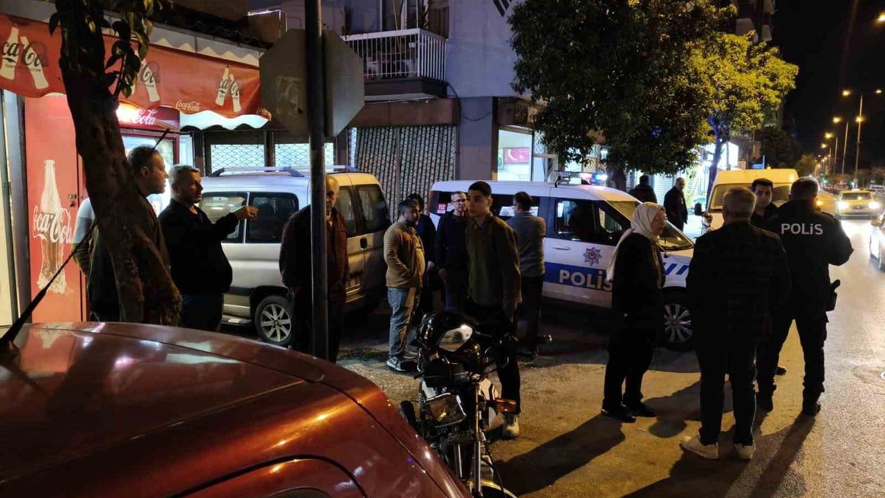 Aydın'da motosiklet kazası kamerada: Genç sürücü hastaneye kaldırıldı