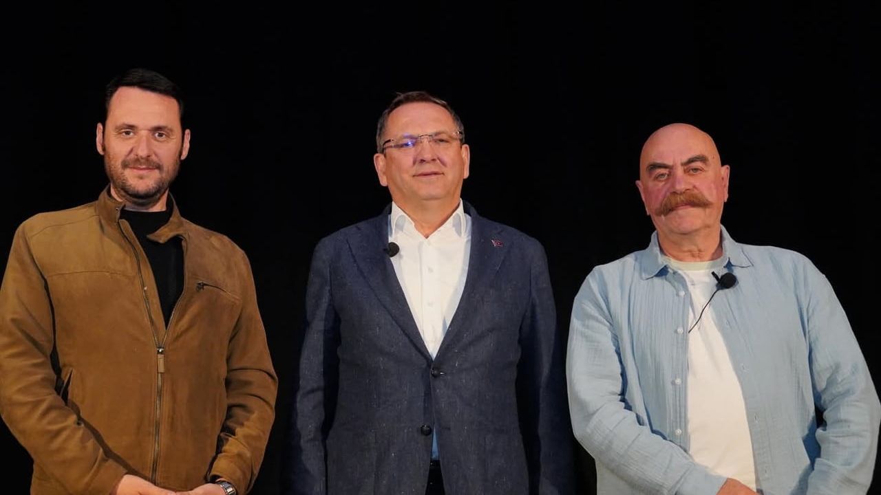 Ayvalık'ta 6. Köy Enstitüleri Fikir ve Kültür Günleri başladı — Kültürel miras ve etkileri tartışıldı