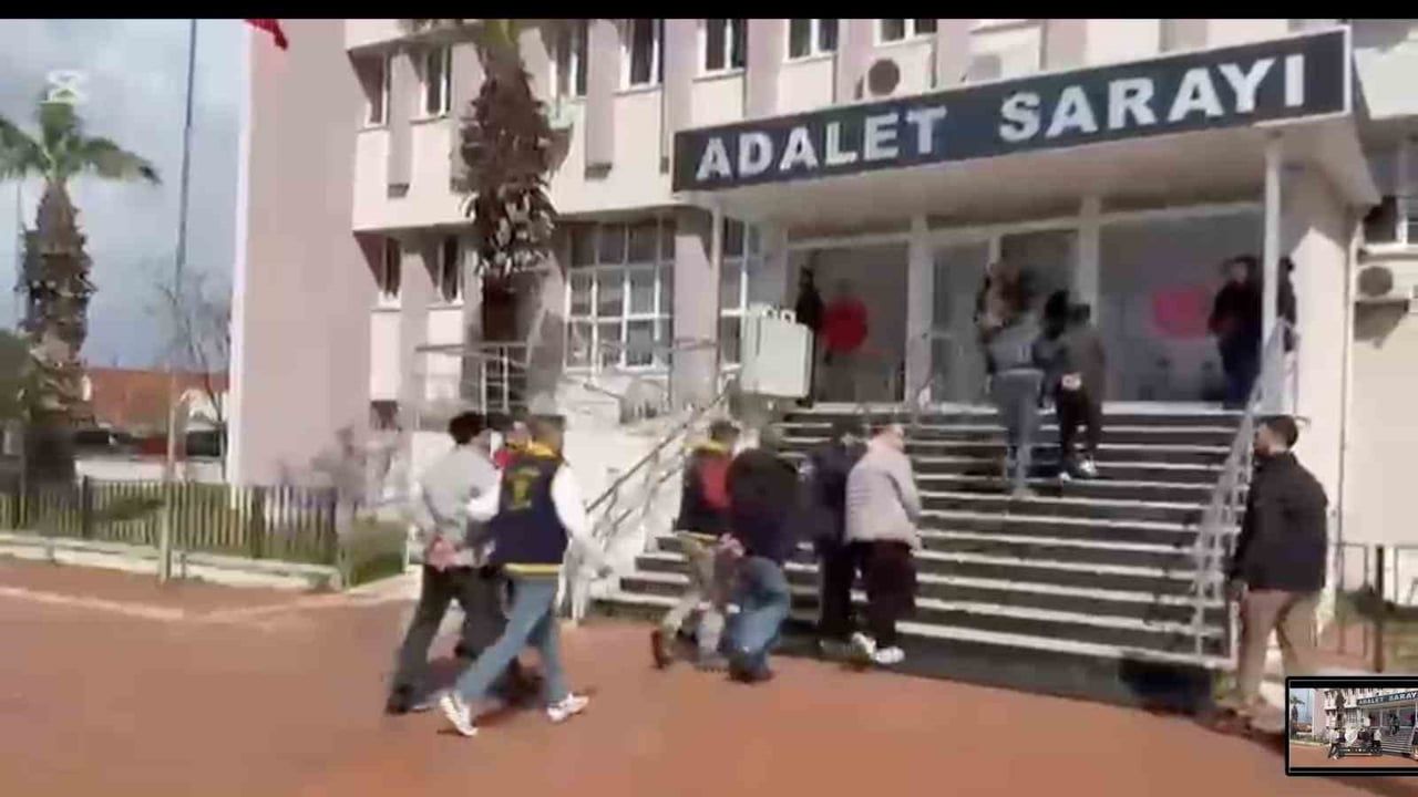 Ayvalık'ta sağanak altında göçmen operasyonu: 37 göçmen ve 6 organizatör yakalandı