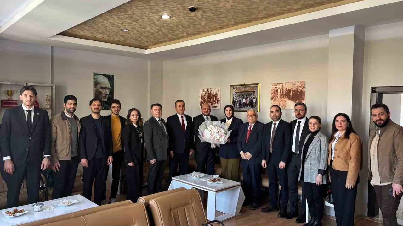 Bafra Adliyesi'nde Avukatlar Günü: Adliye Yönetimi Avukatlarla Bir Araya Geldi