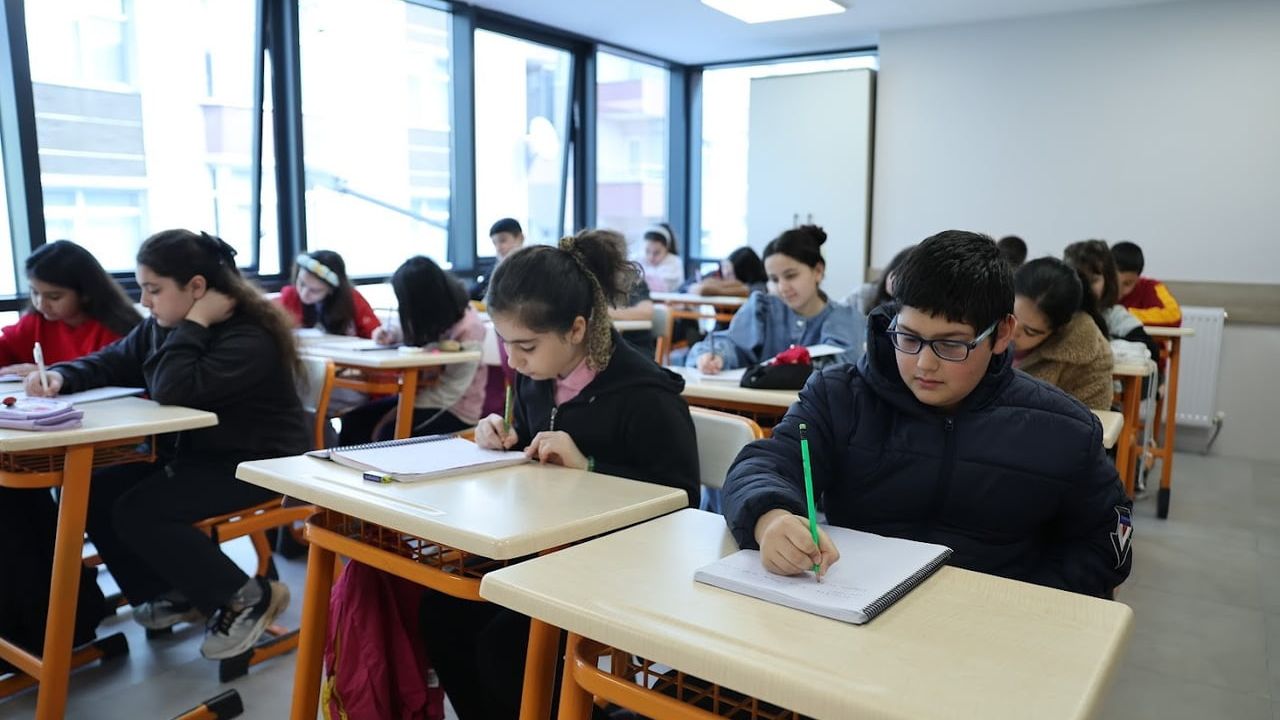 Bağcılar’da Yenigün Bilgi Evi hizmete girdi; ilçedeki Bilgi Evi sayısı 9’a yükseldi