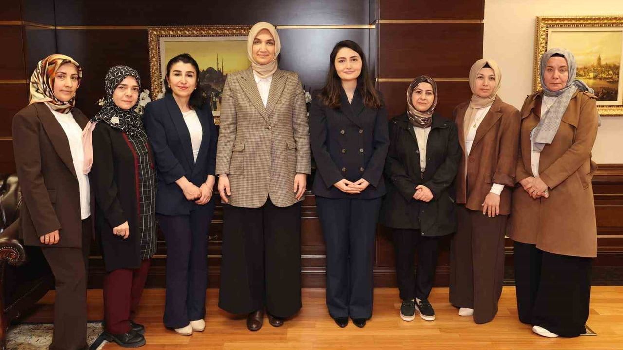 Bahşılı'da 'Okuyan Kadınlar Kulübü' ile kadınların eğitim ve sosyal hayata katılımı güçlendi