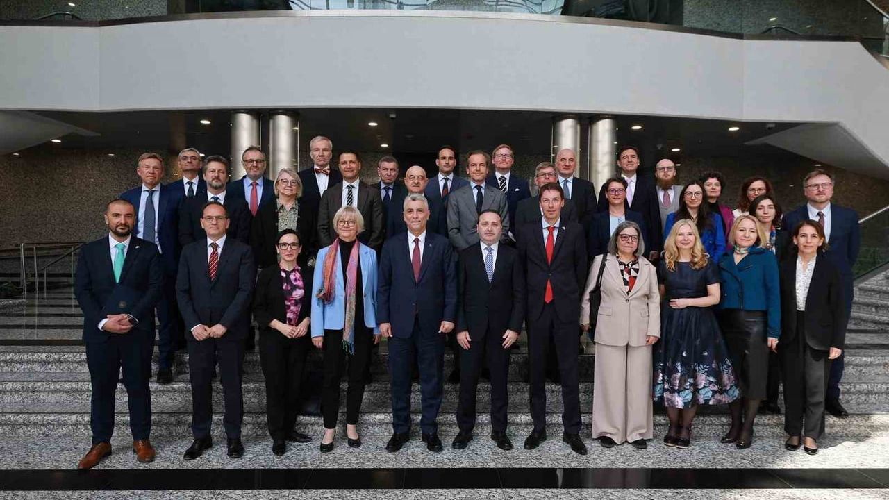 Bakan Bolat: Avrupa Birliği Her Zaman Temel Ortağımız — Türkiye-AB İlişkileri ve Gümrük Birliği'nin 30. Yılı